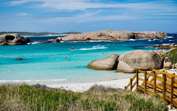 澳大利亚西部的暮色海滩位于世界语以西7公里和7个海滩之间 — 图库照片