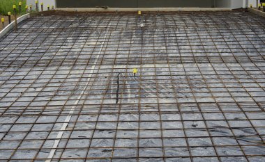 Iron wire mesh for concreting floors of buildings and driveways