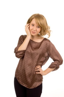 zarif gülümseyen sarışın kadın