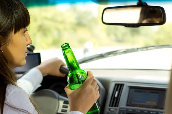 Drunken female driver — Stock Photo, Image