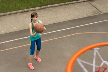 genç kız basketbol takımı için pratik