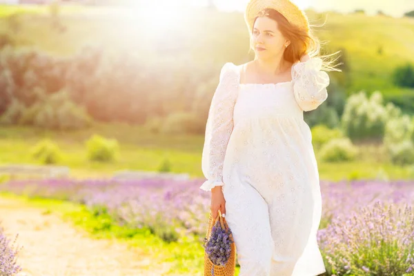 Young Woman Backlit Sun Walking Lavender Fields Cool White Summer — Foto Stock