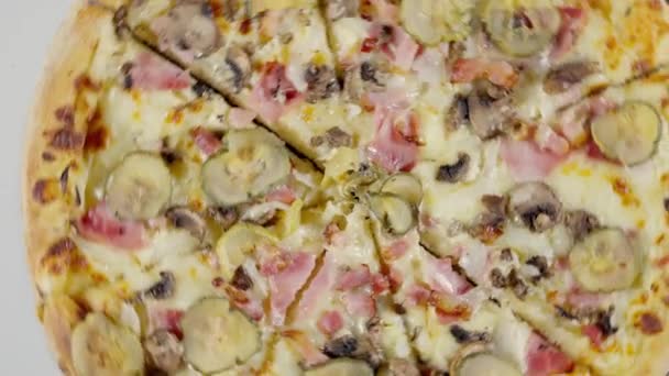 Close Freshly Baked Ham Mushroom Pizza Seasoned Pickles Full Frame — Vídeos de Stock