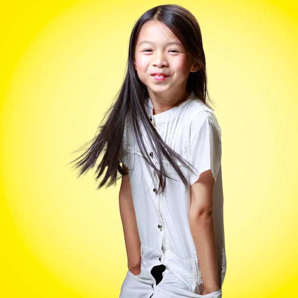 Beautiful smiling little asian girl — Stock Photo, Image