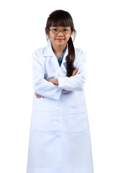 Милая маленькая азиатская девочка, одетая как врач. — стоковое фото