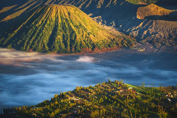 Bromo Aktivní Sopka Část Masivu Tengger Východě Jávy Indonésie — Stock fotografie
