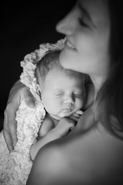 Anne bebek uyku holding