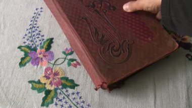 eski albümleri kazık