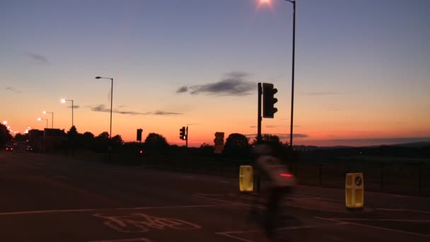 Fietser veiligheid bij nacht — Stockvideo