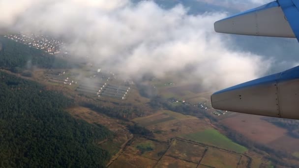 Aarde uitzicht vanaf vliegtuigen — Stockvideo