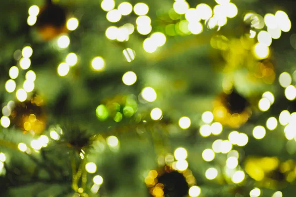 Fondo Del Árbol Navidad Con Luces Guirnalda Tarjeta Año Nuevo — Foto de Stock