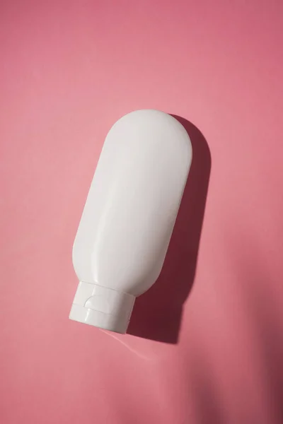 Tubo Branco Plástico Para Creme Loção Cuidados Com Pele Cosméticos — Fotografia de Stock
