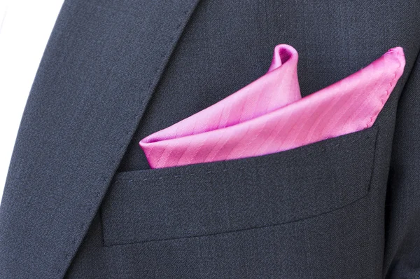 Mor mendil ile mavi kostümü