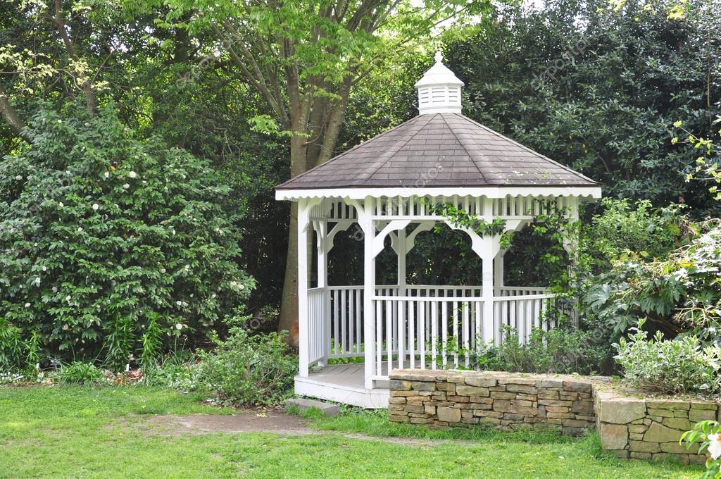 Garden Gazebo — Stock Photo © ejkrouse 12574034