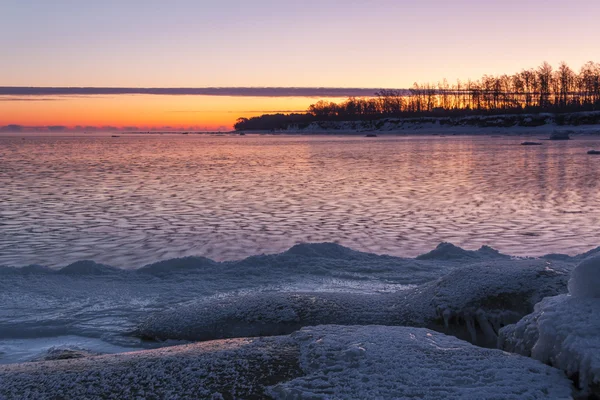 Icy sea at sunrise — Stock Photo, Image