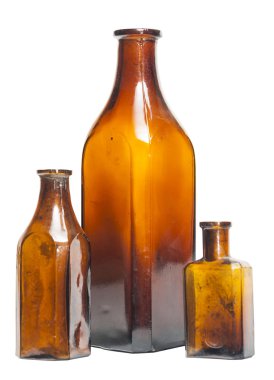 izole eski stil şişelerde