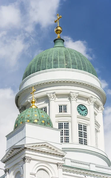 Neoklassieke koepels van Sint Nicolaas kerk — Stockfoto