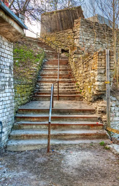 Oude trap en leuning — Stockfoto