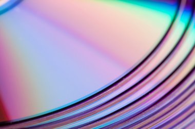 birbirlerine pek çok cd veya dvd diskleri