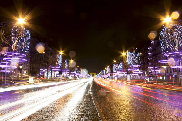 Champs-Elysees street at night in Paris — Stock Photo, Image