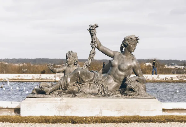 Sculptures in the garden of Versaille palace — Stock Photo, Image