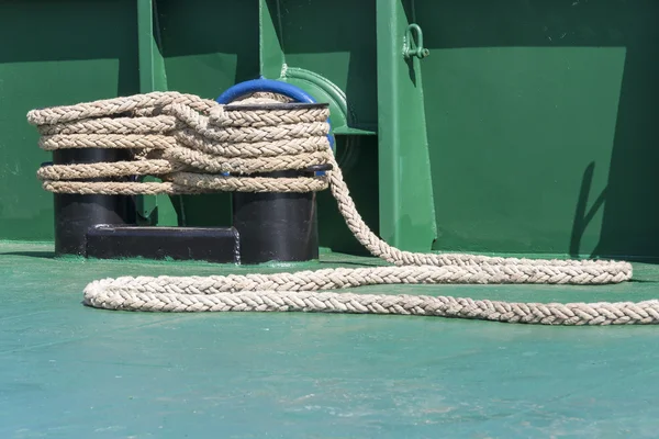 Tightrope en el suelo de un barco —  Fotos de Stock