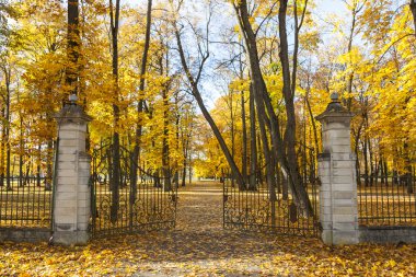 sonbaharda geçit açıldı