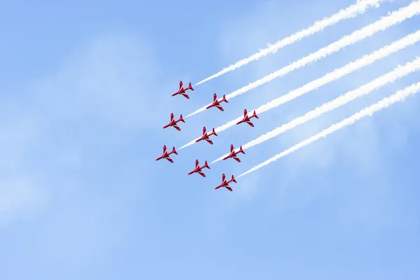 Red Arrow aerobatic flight show in Tallinn, Estonia — Stock Photo, Image