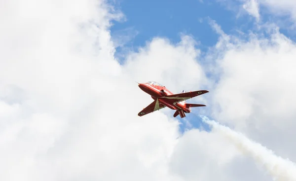 Red Arrow aerobatic flight show in Tallinn, Estonia — Stock Photo, Image