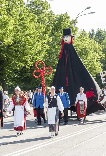 Desfile do festival nacional de música da Estónia em Tallinn, Estónia — Fotografia de Stock