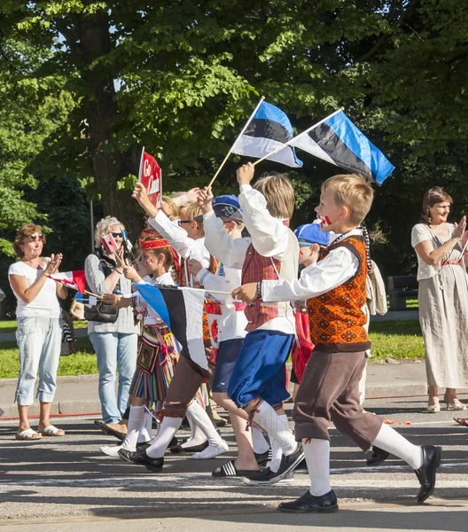 Parade van Estse nationale Songfestival in tallinn, Estland — Stockfoto