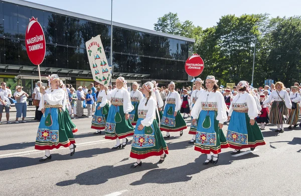 Felvonulás az észt nemzeti dal Fesztivál, Tallinn, Észtország — Stock Fotó