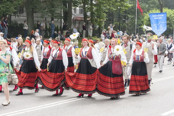 Парад свято Естонська національні пісні в Таллінні, Естонія — стокове фото