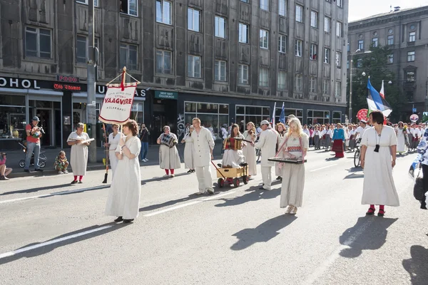 탈린, 에스토니아에서에서 에스토니아 국가 노래 축제의 퍼레이드 — 스톡 사진