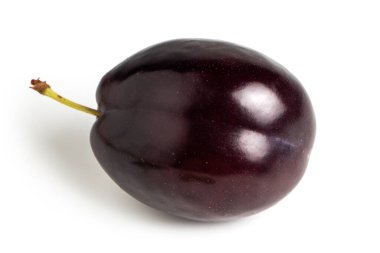 Erik, beyaz arka planda izole edilmiş. Erik meyvesi..