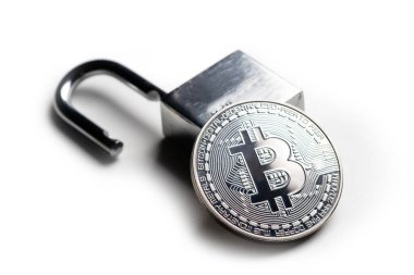 Dijital para birimi, beyaz asma kilitli gümüş bitcoin..