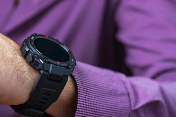 Hand Man Wearing Trendy Smart Watch Modern Gadget Lets You — Fotografia de Stock