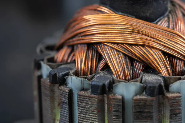 Elektrikli motorun bakır değiştirici çubuğu. Elektrikli motor rotoru