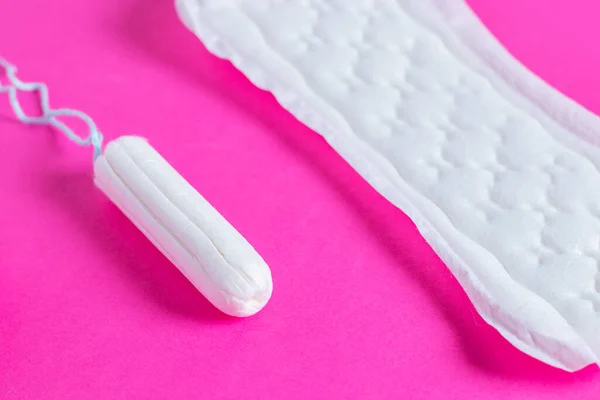 Tampões Menstruais Almofadas Fundo Rosa Ciclo Menstrual Higiene Protecção — Fotografia de Stock