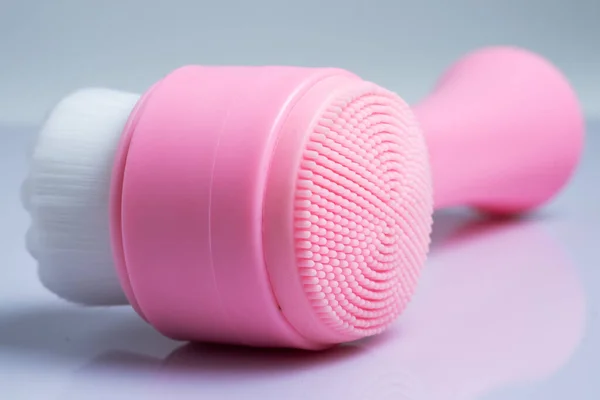 Pink Face Cleansing Brush Closeup Cosmetic Accessory — Zdjęcie stockowe