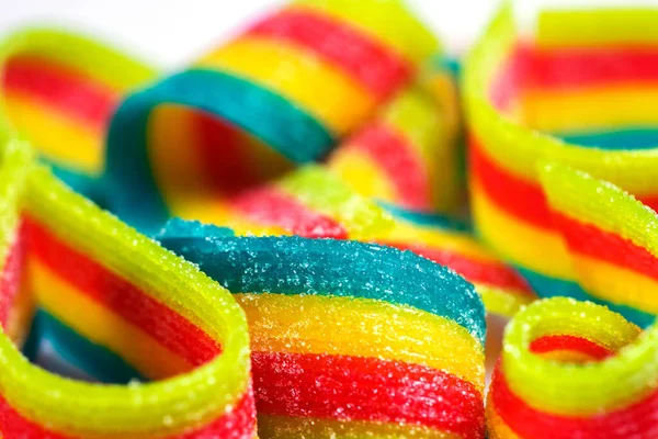 Rainbow Kyselé Želé Bonbóny Proužky Cukrovém Posypu — Stock fotografie