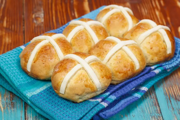 Hot cross kaffebröd — Stockfoto