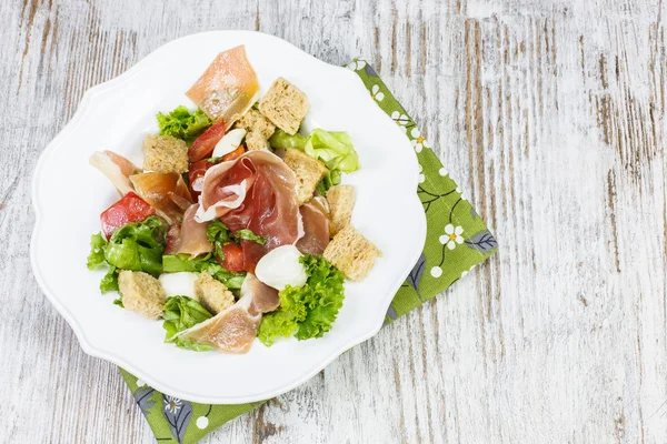 Salada de prosciutto — Fotografia de Stock