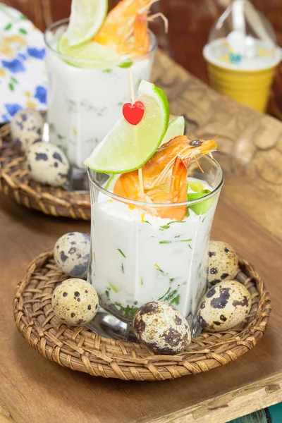 Garnelen und Limetten-Panna-Cotta — Stockfoto