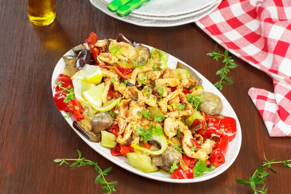 Chicken and vegetable Stir Fry — Stock Photo, Image