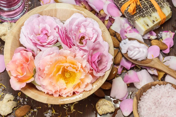 Rose spa — Stock Photo, Image