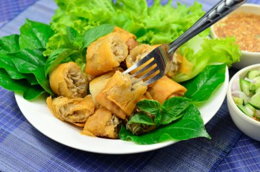 geleneksel springrolls