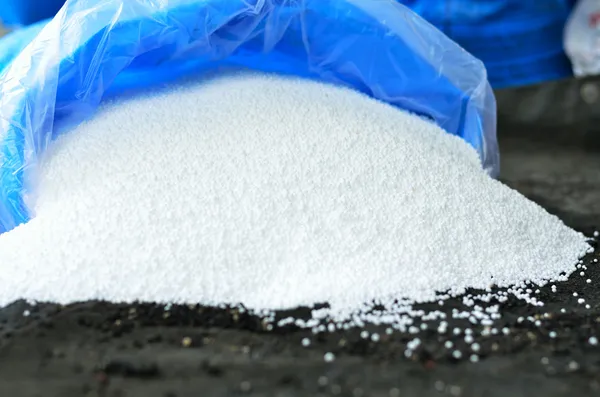 Urea, Nitrogen chemical plant fertilizer bag — Stock Photo, Image