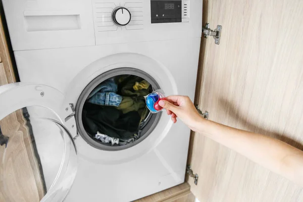 Selection Different Laundry Capsules Laundry Gel Capsules Female Hand Washing — Stockfoto
