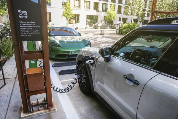 Warszaw Poland August 2022 Outdoor Charging Stations Electric Vehicles Electric — Zdjęcie stockowe